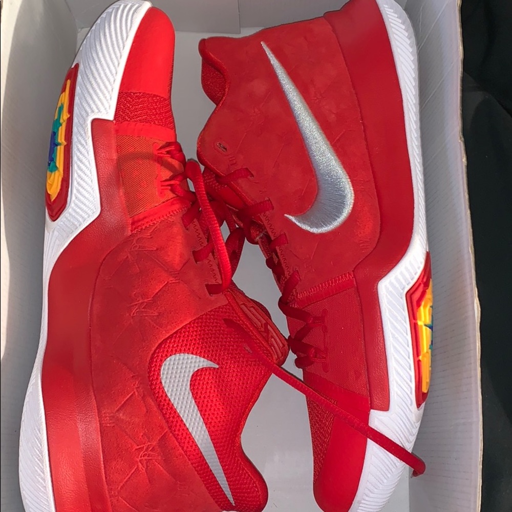 Nike Kyrie 3 sz 12